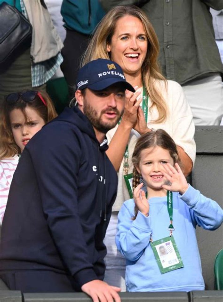 
How old are Andy Murray’s daughters? 