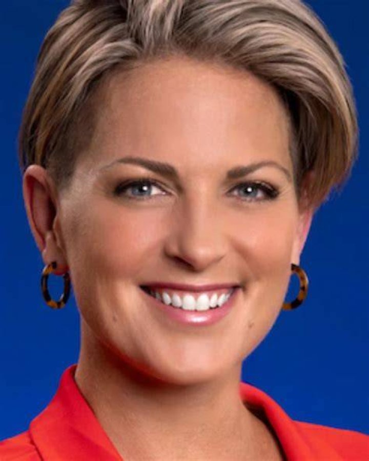 
Is Jamie Yuccas Gay? CBS Anchor’s Sexuality And Wikipedia Biography 